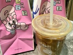 -瑞幸咖啡(Lab·前海壹方汇负一楼店)