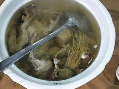 药膳乳鸽汤-沙田鸽王(解放路店)