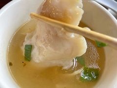 酸菜鱼片汤-红馆