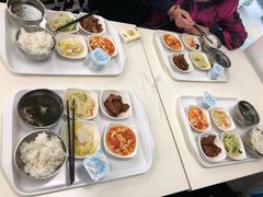 -上海宝宁宝马4S店