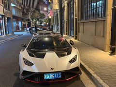 -金桥现代产业园区-停车场