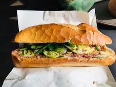-Bánh Mì Huynh Hoa