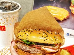 -麦当劳(中山公园龙之梦店)