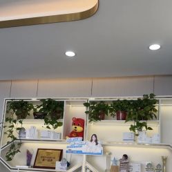 -苗医生0感祛痘连锁