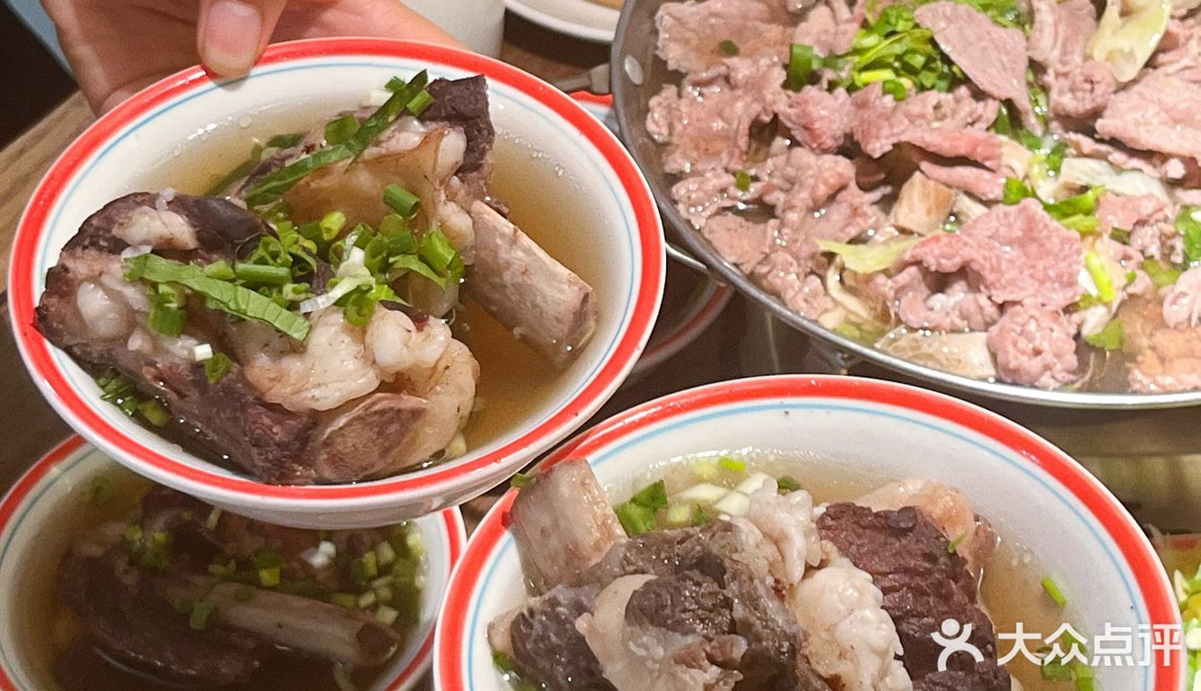 在杭州!!!终于发现好吃的跷脚牛肉啦‼️