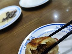 门钉馅饼-老爆肚满五香烧牛羊肉