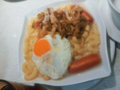 -香港新发烧腊茶餐厅(水围店)
