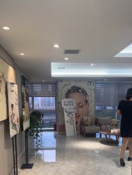-咪咪专业脱毛连锁机构