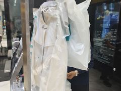 -福奈特洗衣·洗鞋·奢侈品护理(百联中环店)