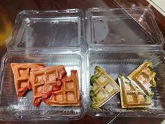 红丝绒麻薯饼-迪欧咖啡·中西餐融合菜(平江万达旗舰店)