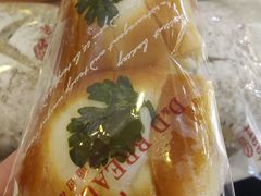 小可爱-顶东面包花园·生日蛋糕(世博店)