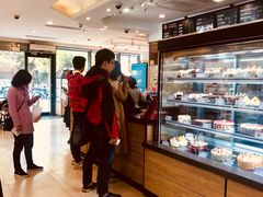 -85度C(生甜甜圈研究工坊·上海局门店)