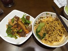 -张氏宽窄巷成都名小吃(茂业百货华强北店)