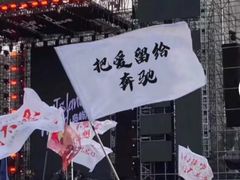 -河北盛世之星奔驰4S店(赵佗公园店)