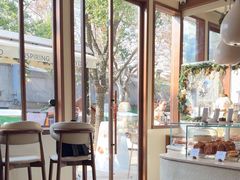 -VERIE BAKEHOUSE