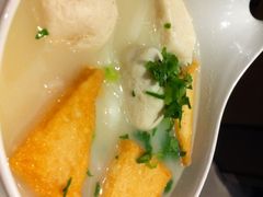 鱼蛋粉-翠华餐厅(山顶道店)