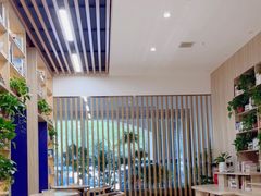 -墨客悦庭酒店(长沙麓谷涉外经济学院店)