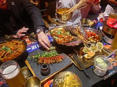 -何师烧烤Pro ·江湖川菜·小龙虾·精酿(太古里旗舰店)