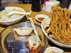 -黄阿姨锅贴大王(万航渡路店)