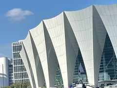 -东方体育中心(地铁站)