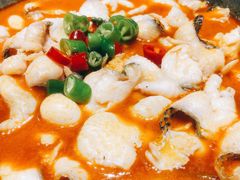 思茅酸汤鱼片-老滇山寨•云南特色菜•地方菜•民族风情歌舞表演(金碧店)