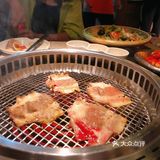 终于吃上晓明哥的烤肉啦[调皮]