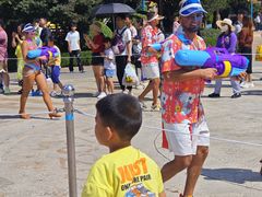 -七彩云南欢乐世界