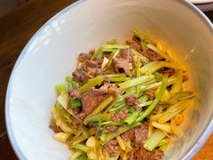 卜辣椒芹菜炒黄牛肉-农耕记·湖南土菜(halo广场店)