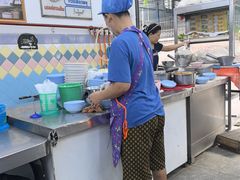 -榮泰米粉湯(Left Shop)