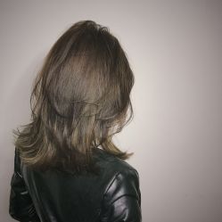 -苑苑发型设计