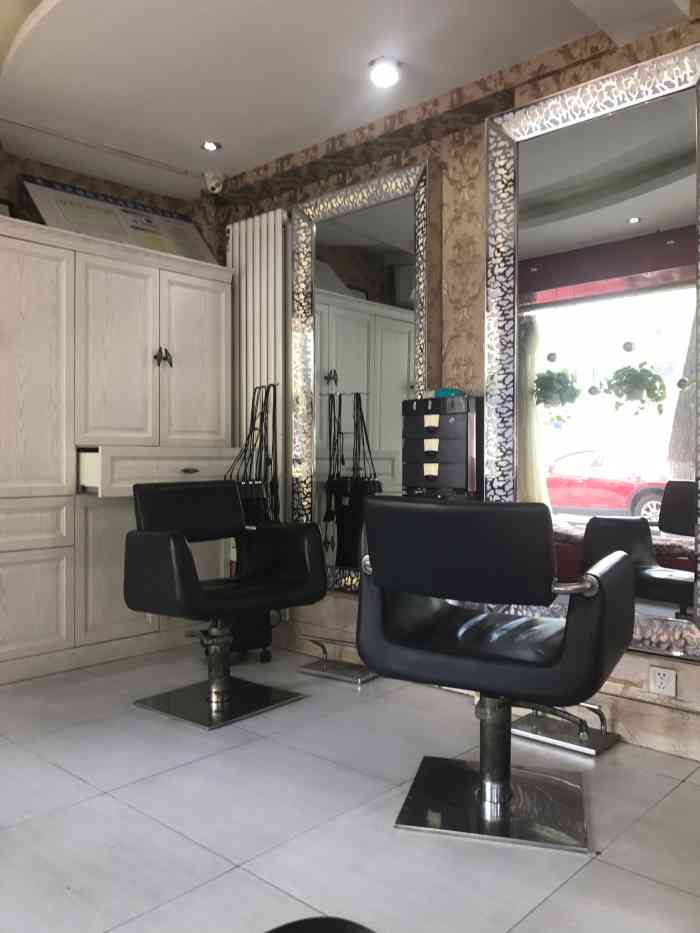 西曼造型(公园路店)-"不做推销 态度很好 技术很好很满.