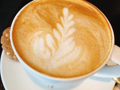 拿铁咖啡-bluefrog蓝蛙(恒隆广场店)