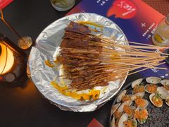 -何师烧烤Pro ·江湖川菜·小龙虾·精酿啤酒(太古里旗舰店)