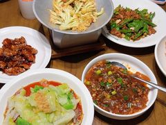 -新白鹿餐厅(滨江银泰店)