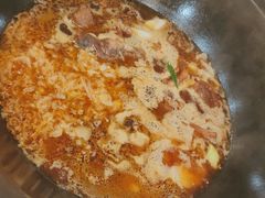 -哈尔滨烧烤·山河村铁锅炖(交大店)