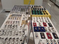 -J-Optical佳视明眼镜·蔡司视觉(青岛金茂览秀城店)
