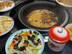 -人民公社铁锅炖·东北菜(卫国道店)