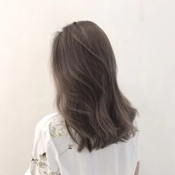 -苑苑发型设计