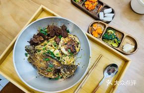 Guilu Noodles with Mandarin Fish