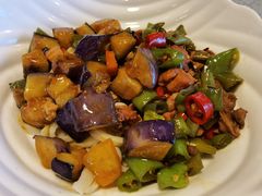 茄子肉丁小公鸡双拼拌面-文三里屯面馆(三里屯店)