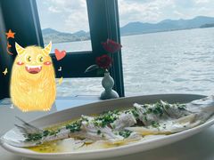 招牌清蒸钱塘江白条-柳莺湖上·湖景餐厅·江南菜(西湖店)