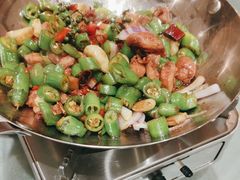 -辛香味烧鱼馆·非遗技艺·排骨红烧肉(光谷医药园店)