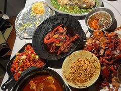 -巴厘龙虾·榜首油焖大虾(音乐学院·沿江酒馆店)