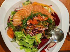 -Chom Cafe and Restaurant
