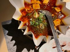 -穹六人间 people 6(岳阳路店)