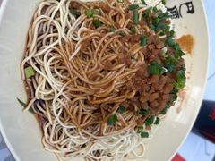 凉面-巴厘龙虾·榜首油焖大虾(洞庭·艺术洋房店)