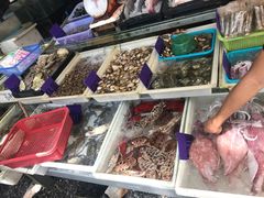 -拉威海鲜市场