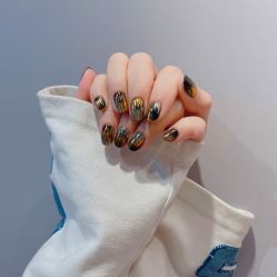 -花系美·美甲美睫精品店