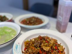 白椒炒鸡杂-俏湘厨•地道湘菜(建华南路店)