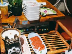 -老牌坊云南鱼豆花火锅(哈西万达店)